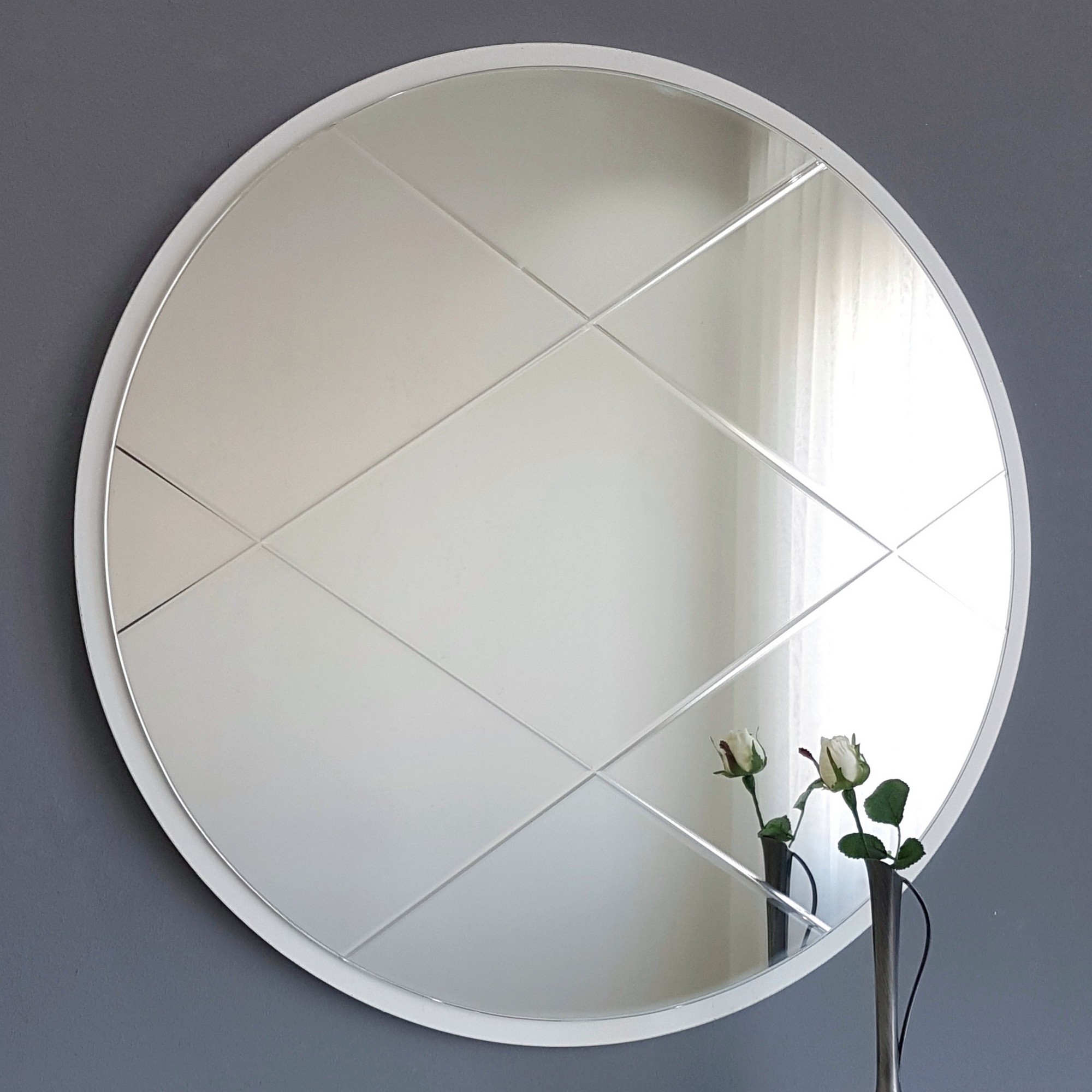 Diamond Patterned Circular Mirror