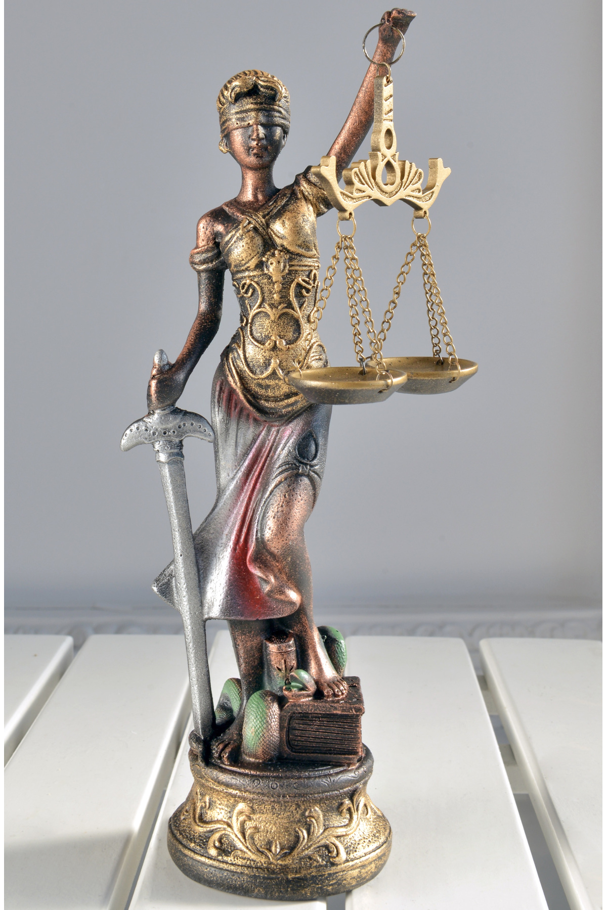 Real Quality Large Statue of Justice 44 cm (Themis) scales figurine